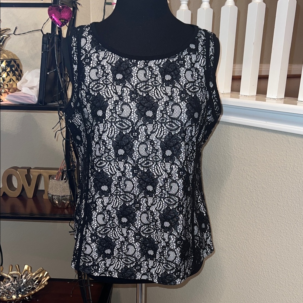 Ann Taylor Chic Black and White Lace Tank Top